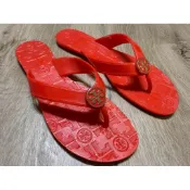 【Tory Burch國外帶回】精品雙T金屬Logo果凍夾腳拖鞋（經典紅/尺寸23.5/滿版壓紋/防滑海灘渡假人字拖）