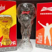 7-11百威啤酒Budweiser 2026世界盃足球賽金杯玻璃杯 百威足球造型金杯 啤酒杯