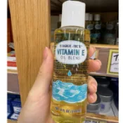 Trader Joe's維他命 E 保養油（Vitamin E Oil Blend）