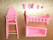 美國進口*正版MATTEL*早期配件*芭比當保母配件組1976*Barbie Baby-sits*嬰兒高腳椅 床 澡盆 玩具等*錯過不再有*超可愛~