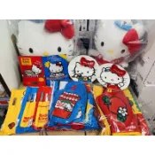 現貨🎀 全聯 HELLO KITTY 聖誕節 交換禮物 抱枕 毛毯 玩偶 圍裙手套 餐具 垃圾桶 給皂機 吹風機 春捲袋