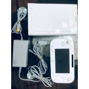 拚了，這裡最低價可改版本8成5新WIIU主機32G日版白色，可玩WII及wiiu的遊戲，非常稀少.保證品質.可改機版本！