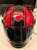 「Rivenditori」已售出 DUCATI CORSE ARAI TYPE PRO 聯名安全帽 (碩文購買) M號