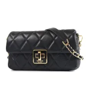【HOTAI購】【KATE SPADE】Carey 絎縫菱格紋旋鈕翻蓋鍊帶斜背包-黑色