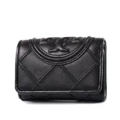 【HOTAI購】【TORY BURCH】 專櫃款 FLEMING 牛皮絎縫菱格釦式三折短夾-黑色