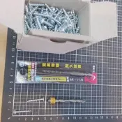 六角頭 鑽孔直徑3.4mm水泥用鑽頭+電鍍過水泥用粗牙螺絲粗牙螺絲總長度約28mm一盒約300支+起子頭螺絲固定磁吸器