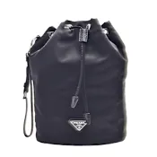 PRADA 經典品牌LOGO尼龍牛皮飾邊掛腕萬用束口包(黑)