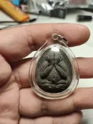 臺灣現貨古巴磐石必打，帶亞克力房誰殼，幾乎全新，儲存完好，正面佛像，背面有花紋和銘文，具體細節見圖，適合收藏或佩戴，保真