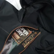 (店+)【Superdry】出清 女版 觸感佳 黑色 極度乾燥 薄外套 superdry 連帽 外套 薄款 外套 單拉鍊 帽子可收 #7762