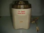 YU FIING 宇鋒牌~磨汁機~YJ200~使用電壓AC110V