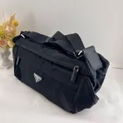 【美麗堡精品】 PRADA OUTLET VA0991 尼龍翻蓋式 大款斜背包 相機包 黑色 過季全新真品