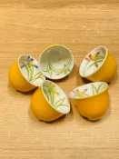 古瓷堂日本回流瓷器 日本回流 香蘭社黃交趾五色蘭花茶杯組 5入 全新全品 交趾釉滿彩 蘭花圖案 茶杯套組 茶道 日式茶具 工藝收藏