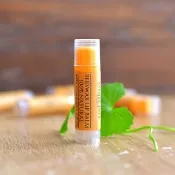 100%純蜂蠟護唇膏_純天然、食品級陽明山莊園蜂蠟、含雪積草精油