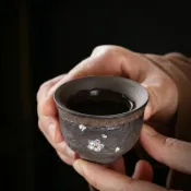 喜挖2店 德化陶瓷茶具鎏金粗陶主人杯單杯茶杯純手工品茗杯梅花杯聞香杯子