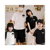 (店+)親子裝-左胸-黑頭髮家族 純棉 短T 情侶T【Y1252】MIT 情侶裝 短袖T恤 班服 加大尺碼 男女可穿 快速出貨