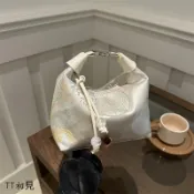 【Muki·木几 】韓國東大門CHIC 新中式國風 刺繡 手拎餃子包包 女新款小衆高級感單 肩腋下 斜挎包