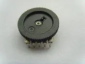 雙聯 撥盤電位器 B503 50K 盤直徑16MM 盤厚度2MM 25個一拍 [56257-017]