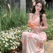 W.Mei 海島洋裝 海島度假風 出遊洋裝 度假洋裝 峇里島洋裝 巧克少女度假風蝴蝶印花無袖連衣裙氣質修身收腰魚尾裙長裙