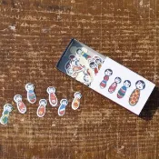 倉敷意匠 x 夜長堂 小火柴盒貼紙組【小木偶 (26333-03)】