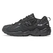 (店+)【NEW BALANCE】WL703CB NB 703 舒適 減震耐磨包裹性支撐平衡抗衝擊 低幫 戶外功能鞋 女款 黑武士