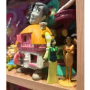 ［逼機臉玩具］現貨-迪士尼 Disney 公主 花木蘭 寶嘉康蒂 風中奇緣 微縮玩具 公仔 玩具 收藏 辦公室小物 擺件