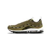 (店+)【NIKE 耐吉】DC4830-300 UNDEFEATED x Nike Air Max 97 復古 聯名款 織物透氣回彈 低幫 氣墊 休閒跑步鞋 男女同款 軍綠 nike男鞋 男運動鞋 nike女鞋 運動鞋女 休閒鞋
