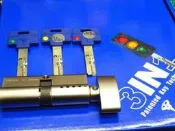 【台北鎖店 實體店面】MUL-T-LOCK以色列-大力士 三合一 水平(夾式)鎖心70mm