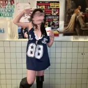 ❤台灣發貨 大碼 澀谷辣妹古早美式球衣風吊帶洋裝 女生數字印花背心裙 蕾絲拼接蝴蝶結短裙 Y2K甜辣妹夏季穿搭