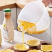 【Dagebeno荷生活】環保PP材質V型嘴口過濾量杯 大容量倒水流暢自帶濾板量杯(1入)