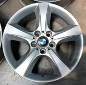 『美麗輪胎店 中古物流區』BMW原廠 18吋 5孔120 8J ET46 銀色五爪