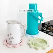 熱水壺開水瓶墊子暖水壺托盤家用多功能塑料花邊防滑隔熱墊瀝水盤 100g) (北歐藍 047-01807