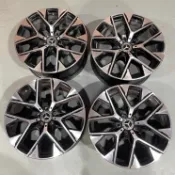二手原廠拆車賓士原廠19寸鋁圈 19x8.0J ET32.5 5x112孔距 鋼印清晰 原廠正品拆車件 表面很新 無變形