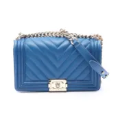 【DOKODEMO】【二手】香奈兒 (Chanel) Boy Chanel Chevron V-stitch A67086 藍色羊皮 (Sheepskin) Boy Chanel Chevron V-stitch 鏈條單肩包