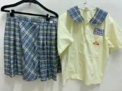 (06) 2件 建國國中制服套裝組 二手制服 二手學生制服 台灣學生制服 水手服 女學生制服襯衫
