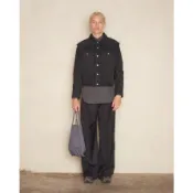 ISSEY MIYAKE 三宅一生 me 皺摺包 樹幹包｜TRUNK 小款 收納美學 現貨