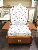 台中　可愛小舖傢俱家飾精品　法歐美英式古典鄉村風全實木松木單人小碎花木製沙發床椅腳附抱枕腰枕主人椅 坐墊可拆洗 客廳擺飾