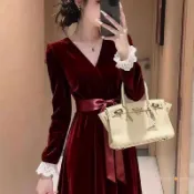 法式高級感絲絨連衣裙 洋裝 洋裝連身裙 長禮服洋裝 酒紅色蕾絲拼接花邊收腰顯瘦氣質裙 尾牙喜宴主持人宴會約會穿搭 紅色長