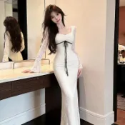 【拾閒】法式仙女洋裝 喇叭長袖 帶胸墊 蕾絲魚尾長裙 方領收腰氣質 綁帶修身 生日派對洋裝 白色洋裝