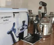 Le Creuset 不鏽鋼半茶壺 笛音壺