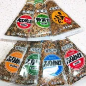 (店+)*貪吃熊* 日本 浦島海苔 三角 拌飯 香鬆 鰹魚 鮪魚 蔬菜 海苔芝麻 蝦仁 蝦印 鰹味醂 多種口味 (45g/包)