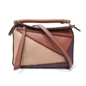 【LOEWE 羅威】經典小牛皮Puzzle迷你幾何拼接手提/肩背斜背包(全新展示品-深紫x粉)『entrupy安心購』