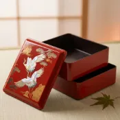 【日本職人風】復古朱紅松鶴二段重箱｜日式和風點心盒 雙層便當盒 戶外野餐/年菜擺盤首選 26035