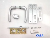 大禾自動車 CASA 931 (無鎖) 小700型 通風門水平鎖 不分左右 鎖匣*