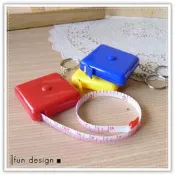 【winshop】B2295 方形糖果捲尺/自動伸縮捲尺/150公分/量尺/皮尺/捲尺鑰匙圈/可客製化印字
