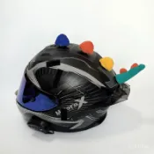 🛵車貼樂園 安全帽裝飾 機車裝飾物 頭盔上的玩偶滑雪盔頭盔裝飾小恐龍頂部裝飾配飾毛絨款快拆 安全帽飾品 安全帽配件小物