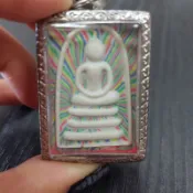 💕泰淨佛牌💕龍婆培彩泥崇迪佛