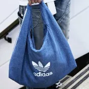【adidas 愛迪達】肩背包 (IX7693 ORIGINALS丹寧休閒單肩包 雲朵包 可拆卸錢包 牛仔藍)