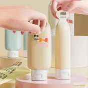爆款-硅膠旅行分裝瓶便攜齣門化妝品套裝沐浴露護手霜洗髮水擠壓式空瓶-優樂淘
