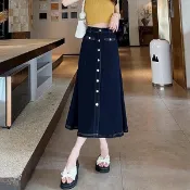 台灣出貨 春夏新款 韓版 韓系 裙子 牛仔長裙 丹寧藍牛仔半身裙女夏新薄款高級垂感多排扣中長彈性魚尾裙傘裙子