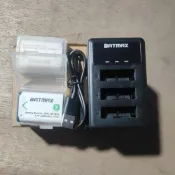 適用 索尼電池 Sony NP-BX1 電池充電器 三槽液晶充電器 電池三充RX100M7 RX10(2電1充)
